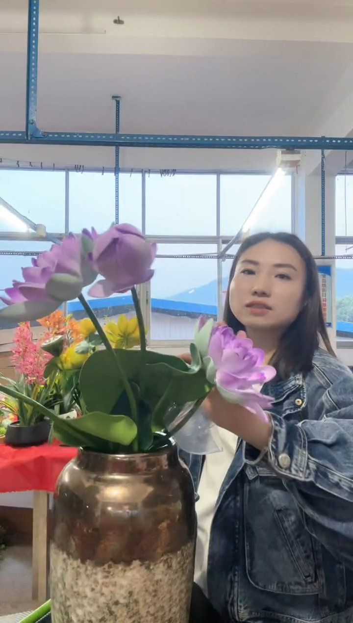 仿真花朵荷花一束