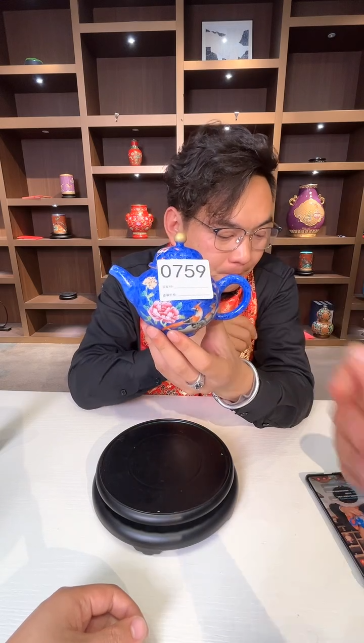 【闪购商品】瓷片景德镇陶瓷粉彩扒花壶759