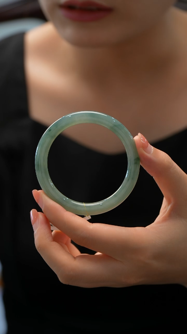 未镶嵌手镯（圆镯）翡翠12号