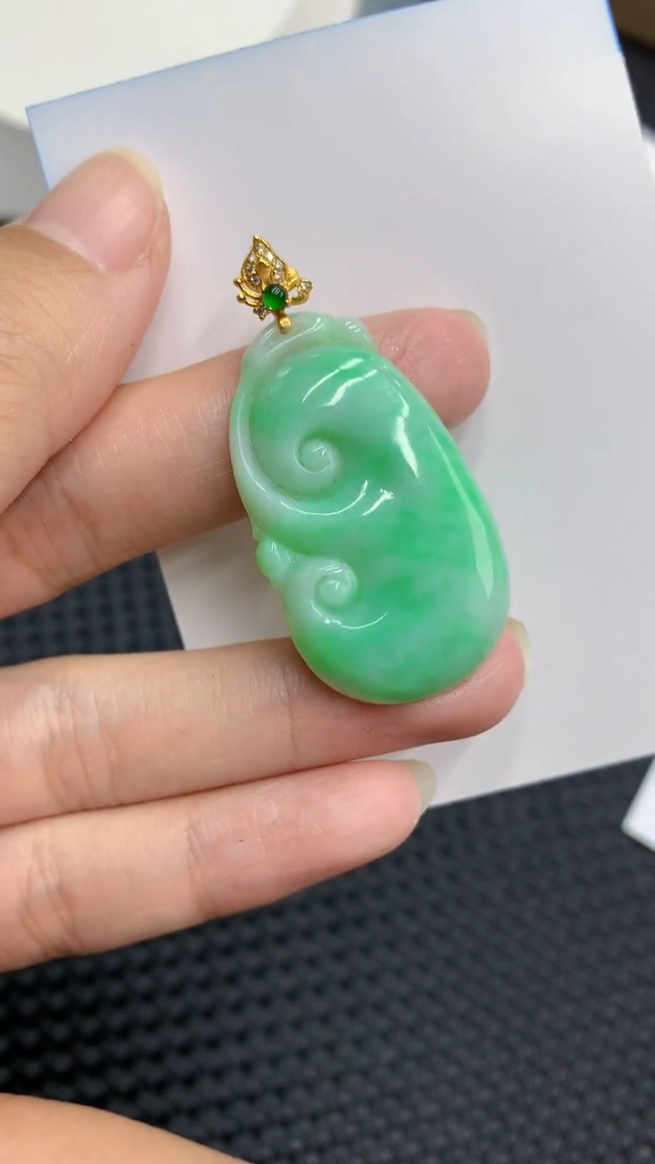 【闪购商品】翡翠颈饰18K金镶嵌            8