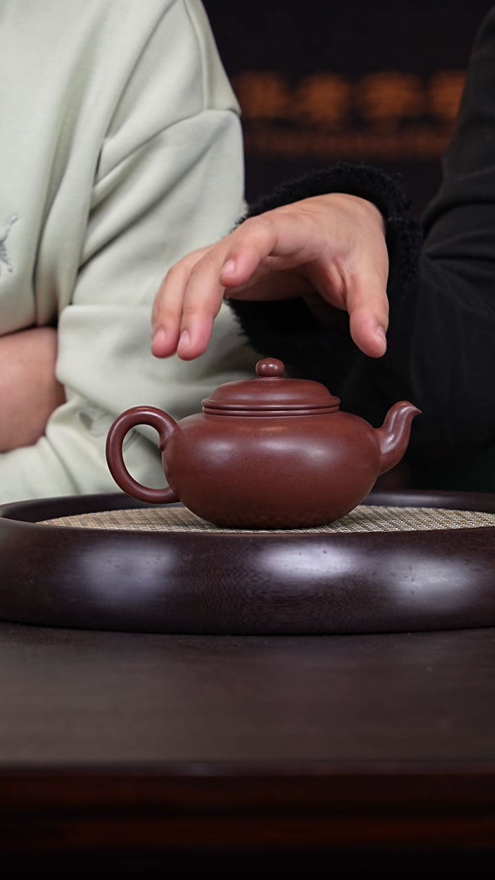 【闪购商品】紫砂茶壶蒋敏杰23-51 扁樱320c