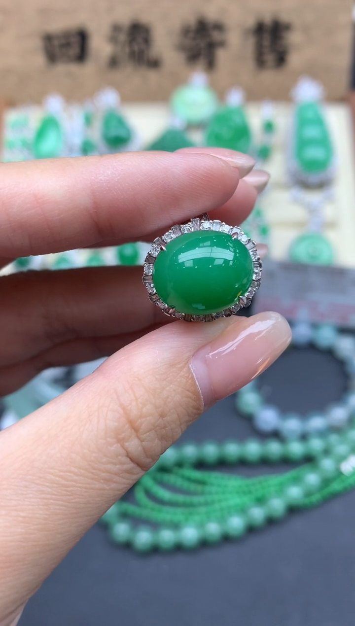 【闪购商品】翡翠戒指18K金镶嵌613-中国好珍宝