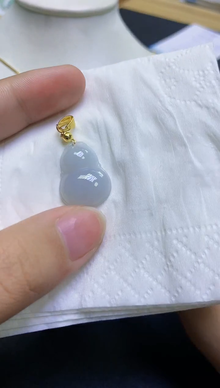 翡翠未镶嵌颈饰天然缅甸A货翡翠