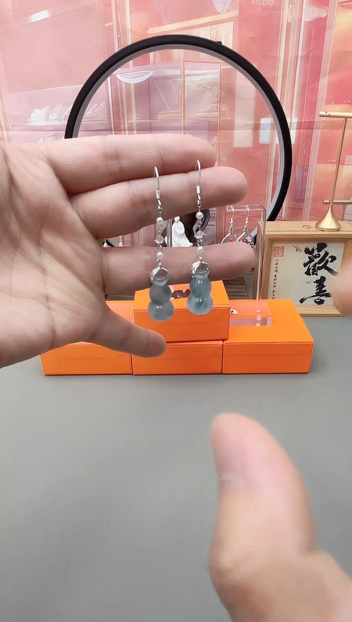 银S925镶嵌石英质玉（天山翠）耳坠c818