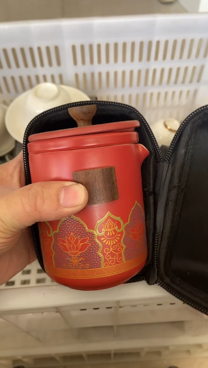 杯无运费险有瑕疵的摄影的产品有使用过的痕迹有点脏介意勿拍