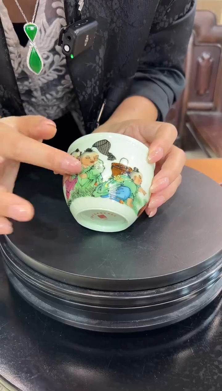 摆件瓷绿稀土童子缸杯