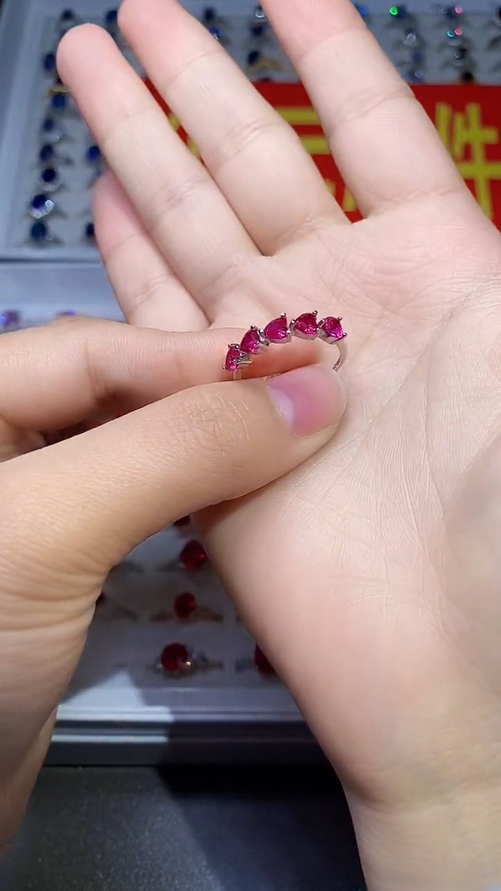 【闪购商品】红宝石戒指银S925镶嵌.......
