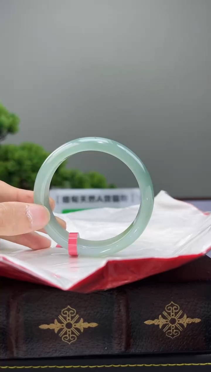 【闪购商品】翡翠手镯未镶嵌手镯4