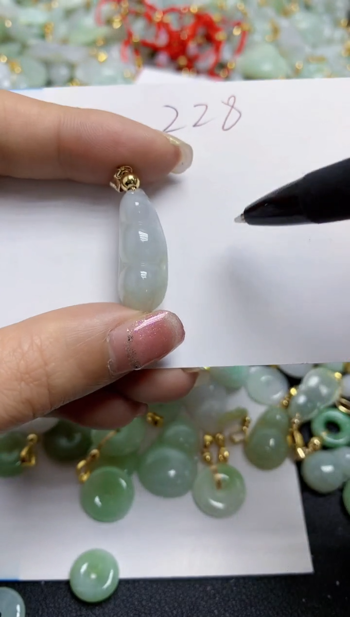 【闪购商品】翡翠颈饰合金天然翡翠A货