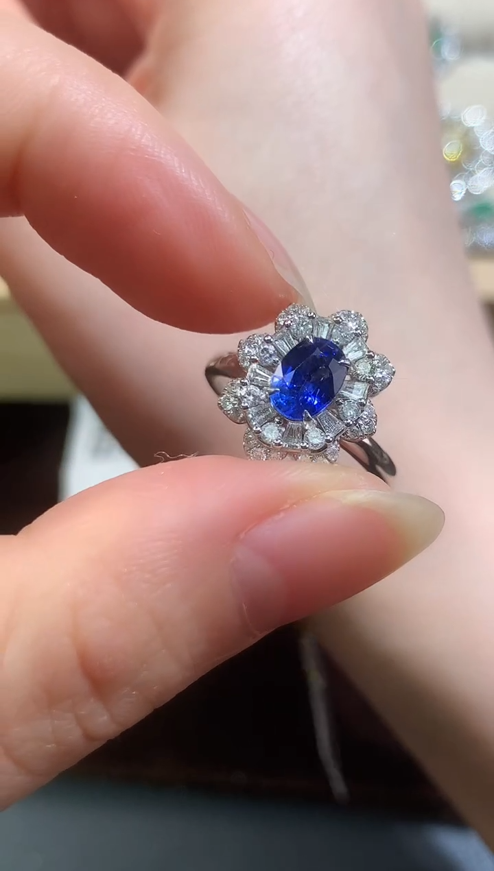 戒指蓝宝石18K金镶嵌D28|13800