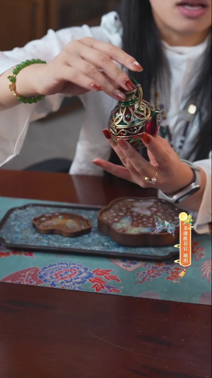 木闪购商品螺钿漆器首饰盒