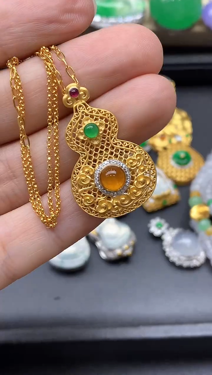 颈饰18K金镶嵌翡翠597-中国好珍宝