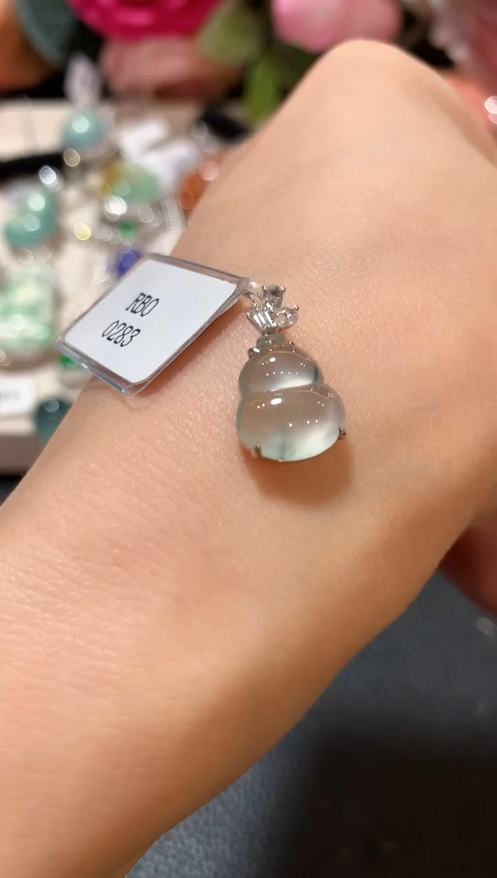 吊坠(不含链)18K金镶嵌翡翠m5 