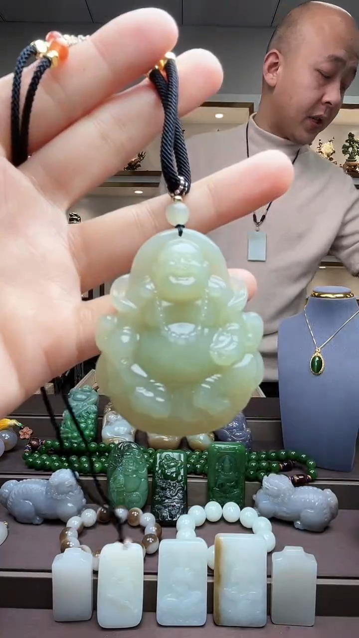 【闪购商品】和田玉颈饰未镶嵌苏