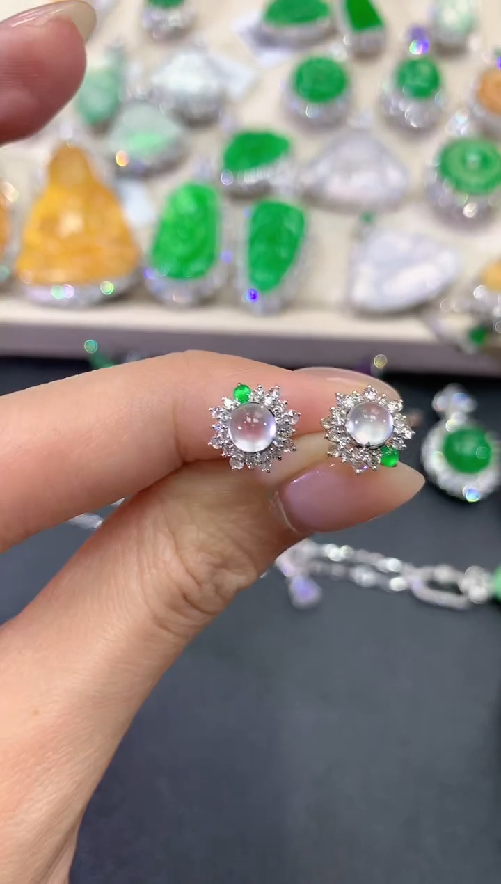 【闪购商品】翡翠耳饰18K金镶嵌q49