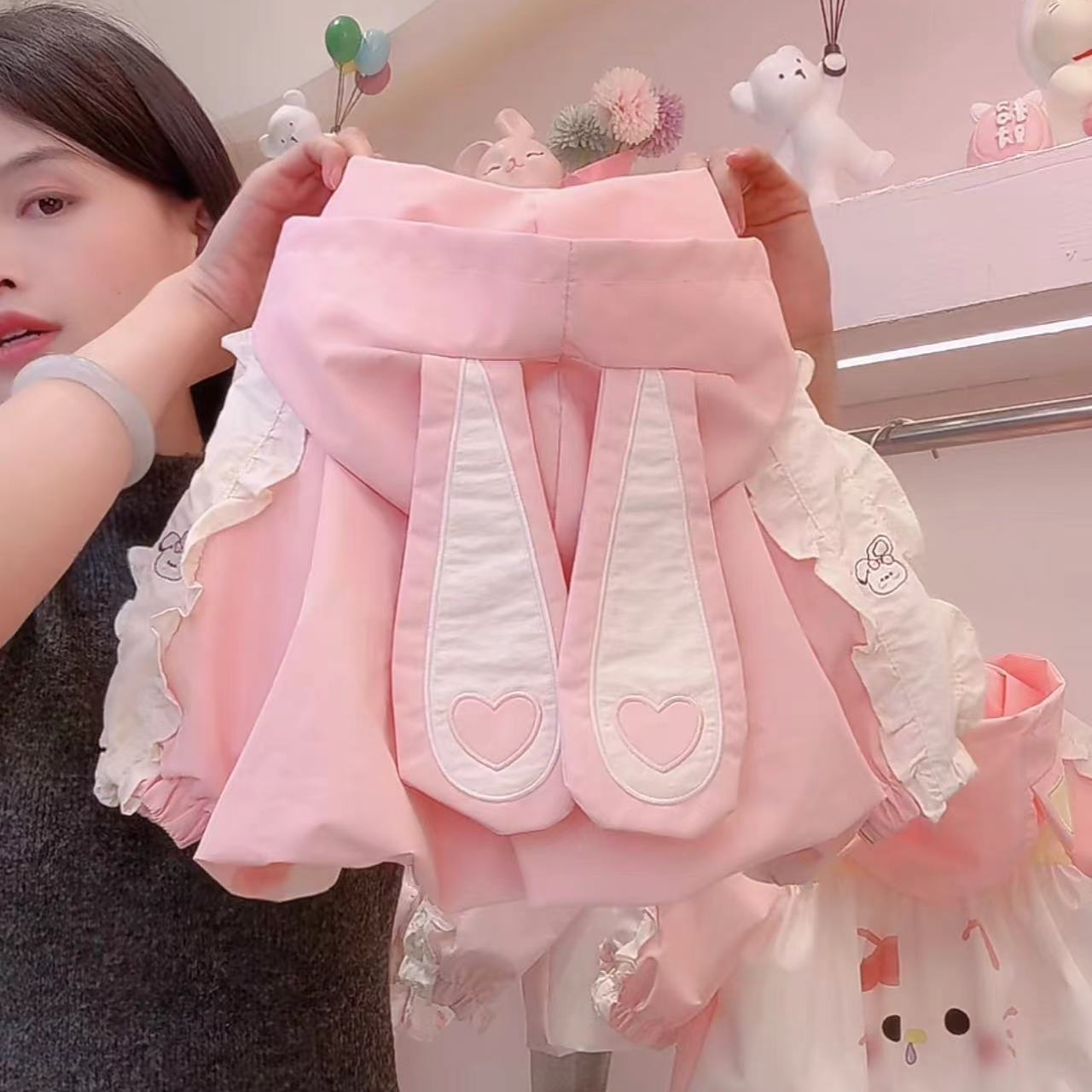 N021 春季新款韩版女童时尚洋气卡通兔兔拼色长袖女宝连帽外套