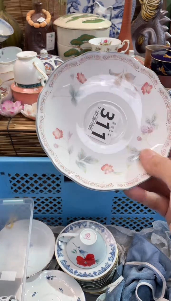 云*裳默认微瑕，全场28包邮