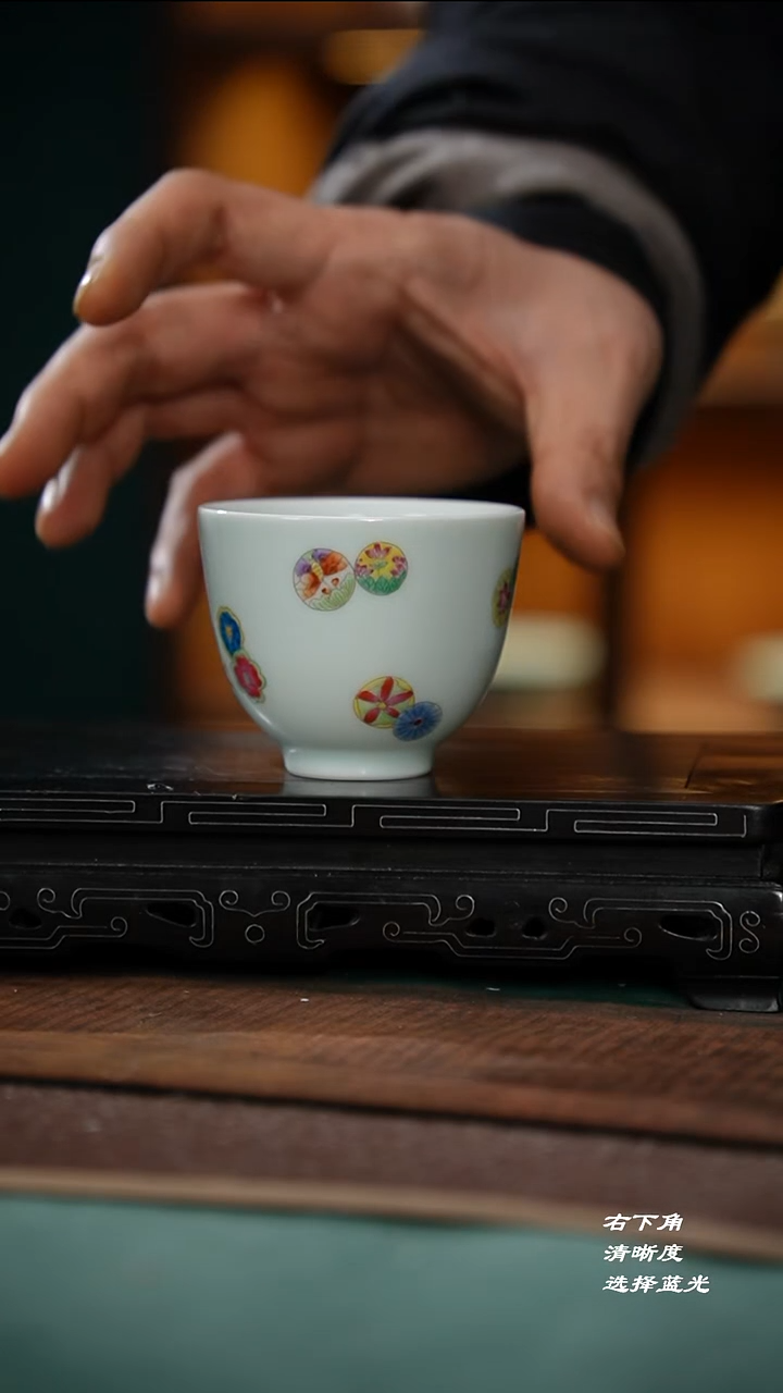 37-1宝相花手握杯