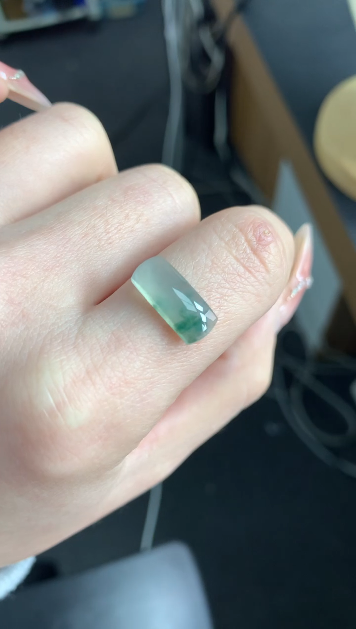 【闪购商品】定制翡翠未镶嵌马鞍