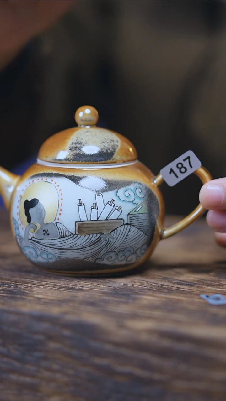 【闪购商品】187景德镇手绘无相睡佛茶壶