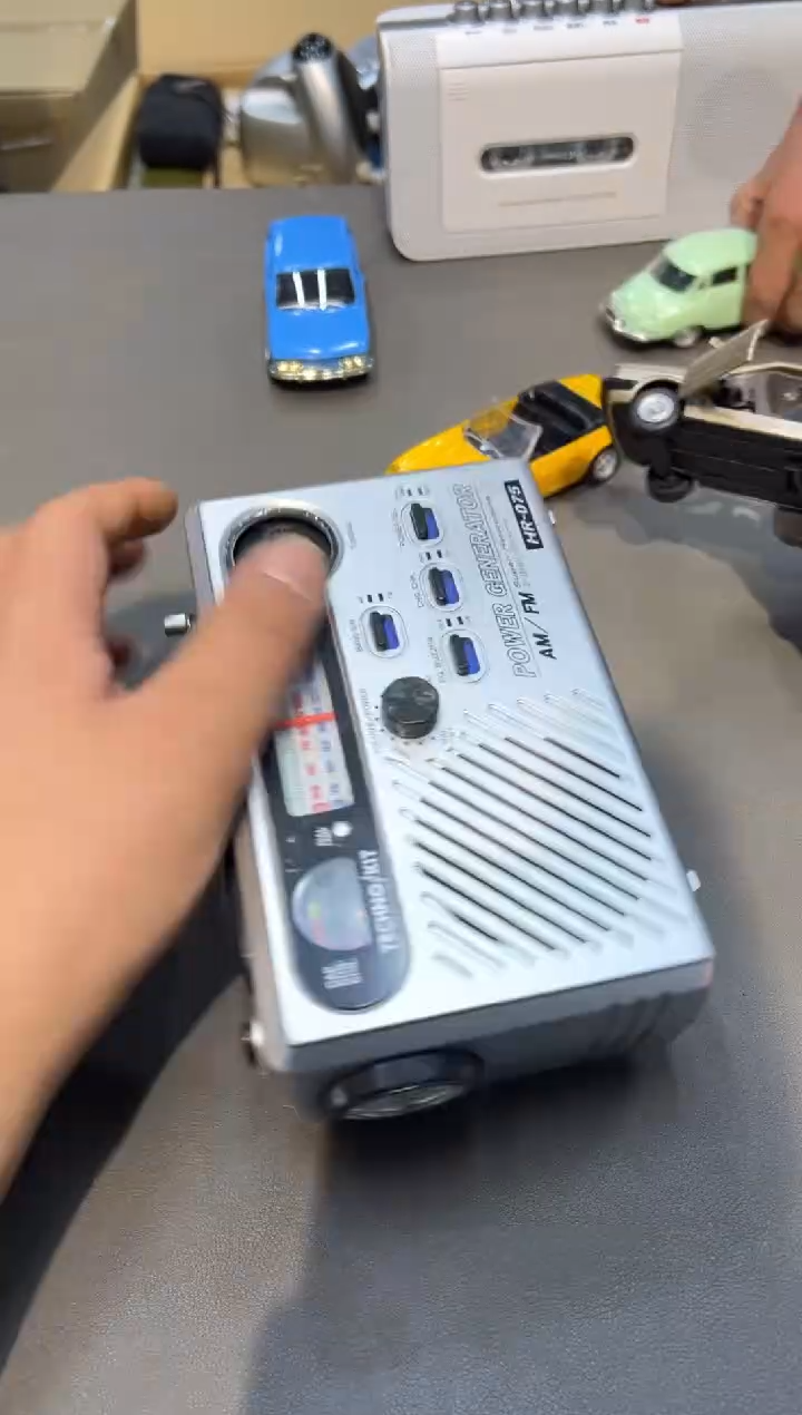 塑料黄***生工艺品小四孤品收藏