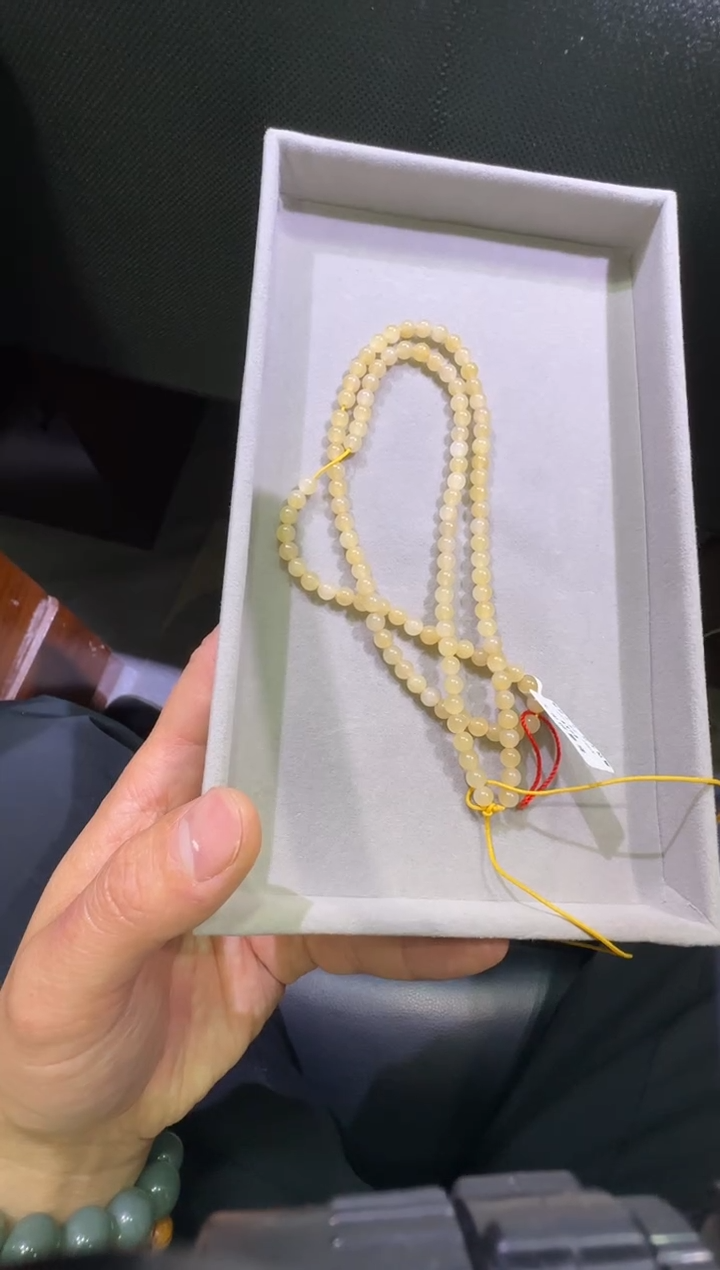 未镶嵌手串和田玉新****店金山糖白长串（产地直发）