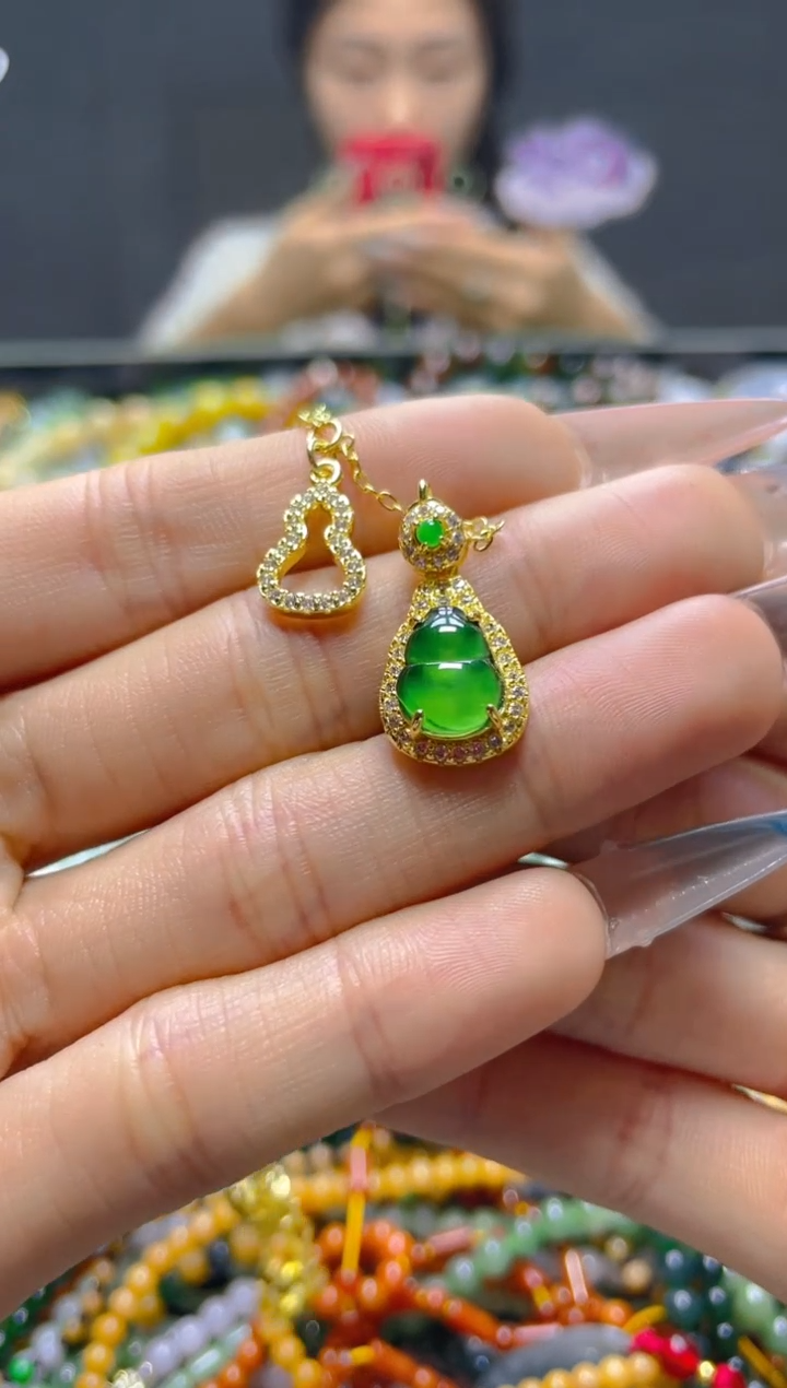 颈饰未镶嵌翡翠/Q/翡翠A货，一件也是批发价