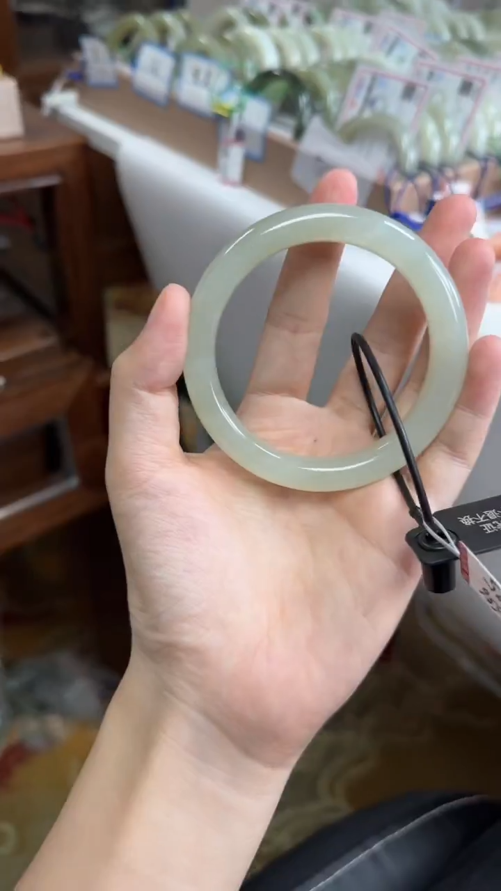 未镶嵌手镯和田玉58