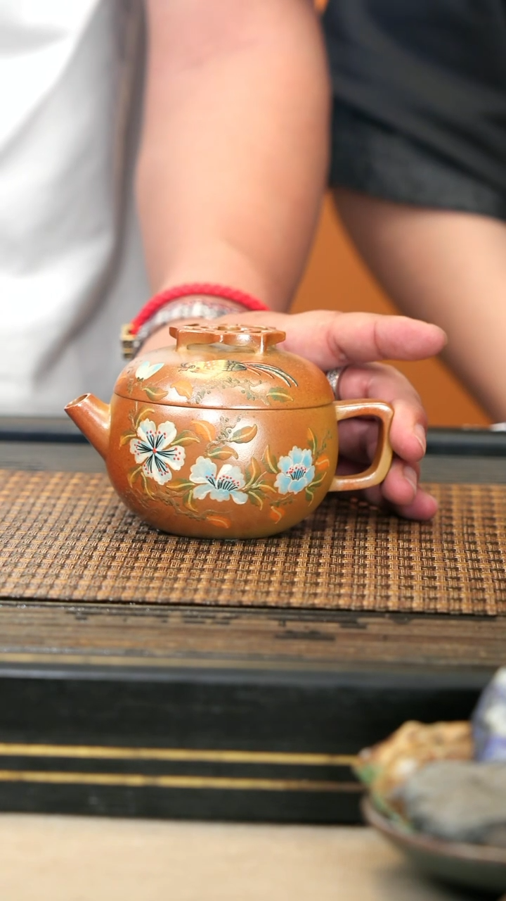 紫砂壶LJY80《窗花·食盒》柴烧