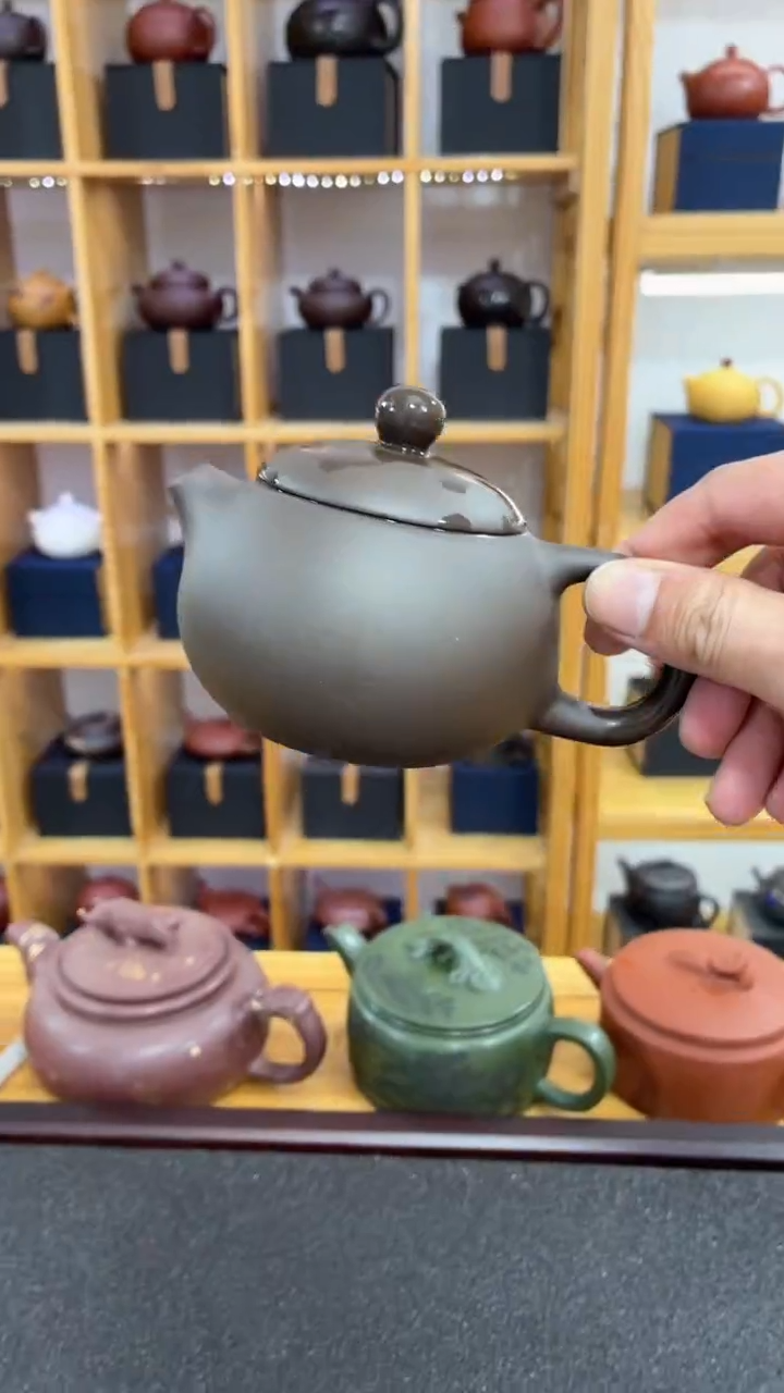 宜兴紫砂小品西施壶