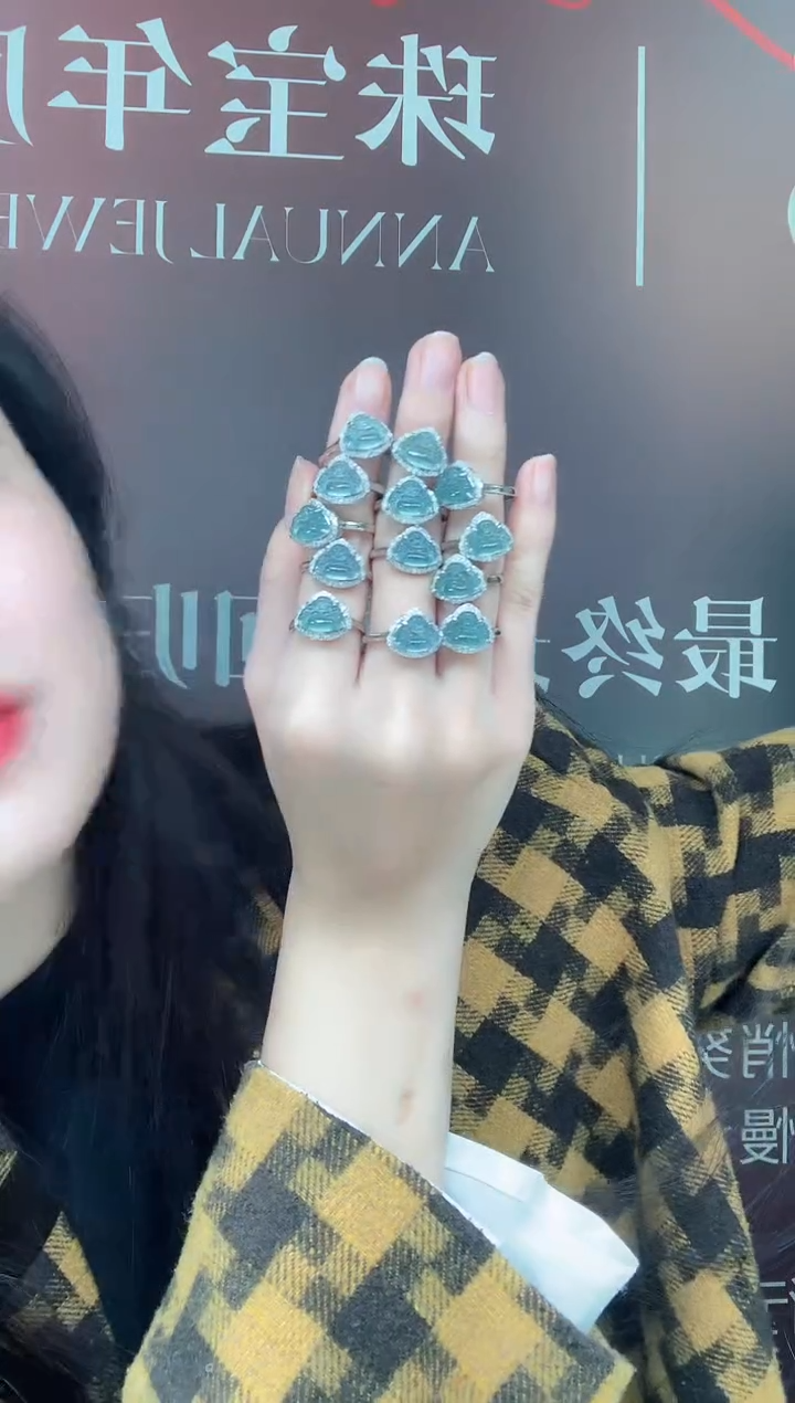 【闪购商品】翡翠颈饰未镶嵌天然A货翡翠-多样性发货