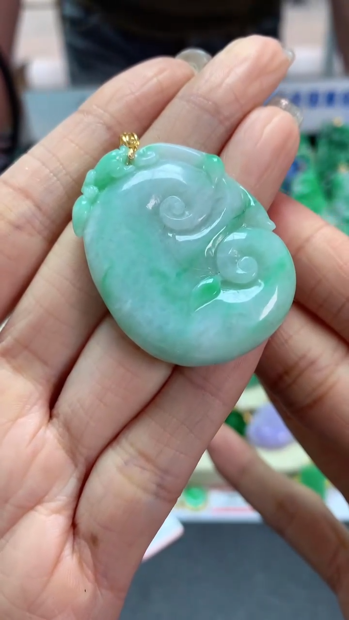 【闪购商品】翡翠吊坠(不含链)18K金镶嵌挂件