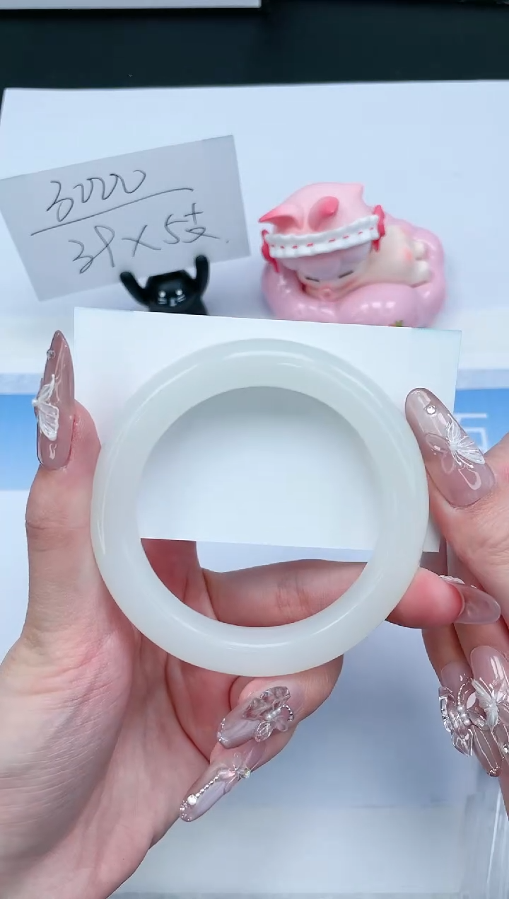 【闪购商品】石英质玉未镶嵌手镯49-57.3