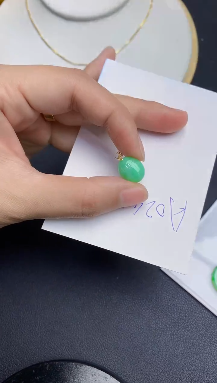 【闪购商品】翡翠颈饰18K金镶嵌000000000