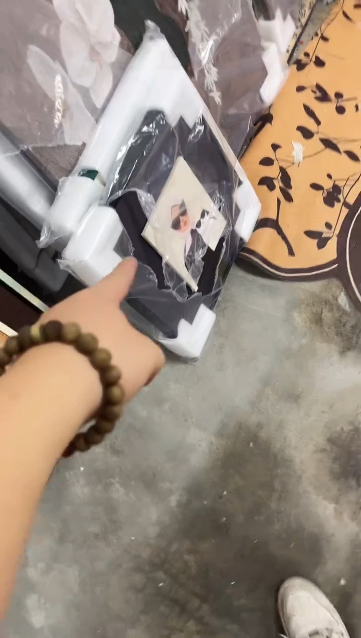 仓库清货 默认瑕疵 完美主义者慎拍