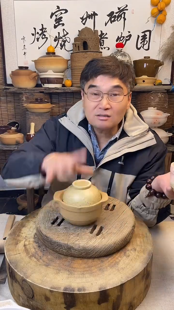 土陶（黄色）迷你一人食炖盅煨汤小土锅（可明火.可干烧）