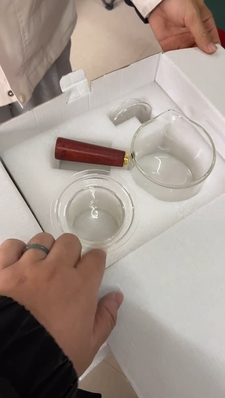 杯子瓷无运费险不带礼盒略有瑕疵有点脏介意勿拍