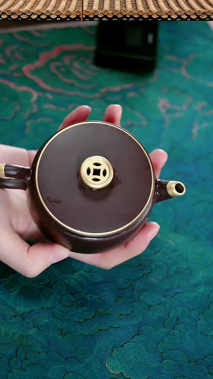茶壶紫砂铜币钮汉瓦铜币钮汉瓦