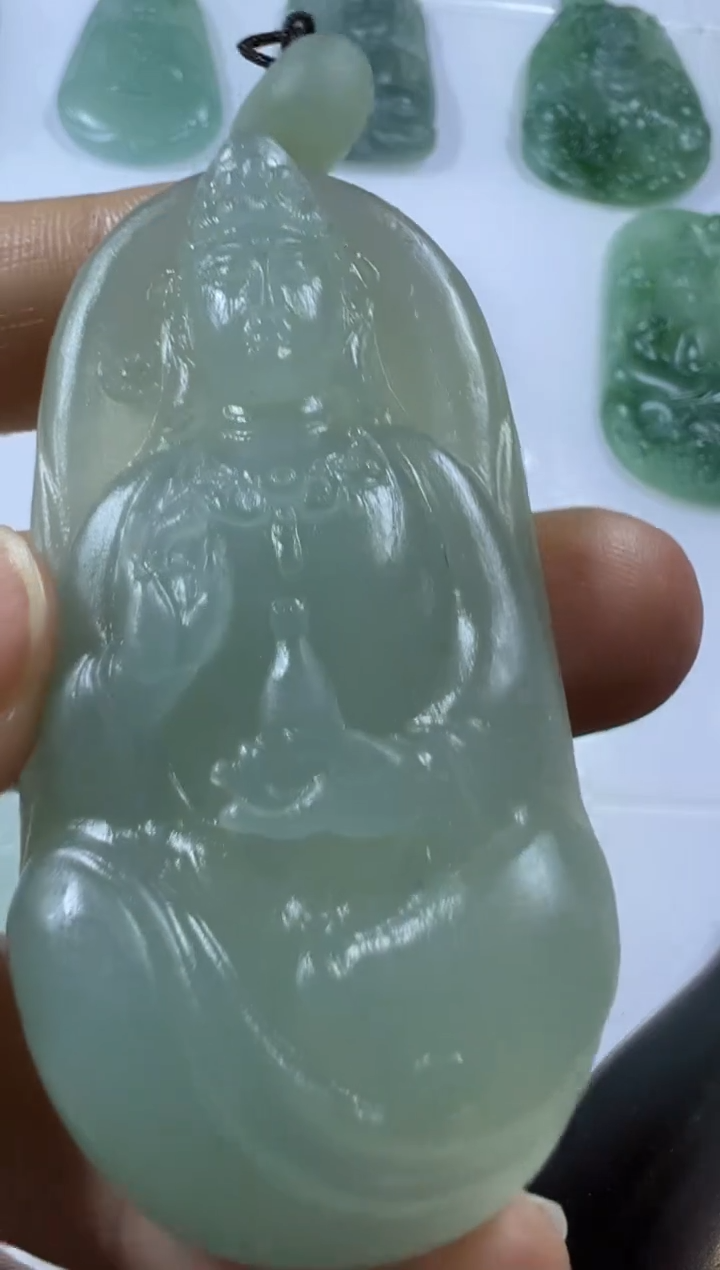 【闪购商品】定制翡翠未镶嵌观音