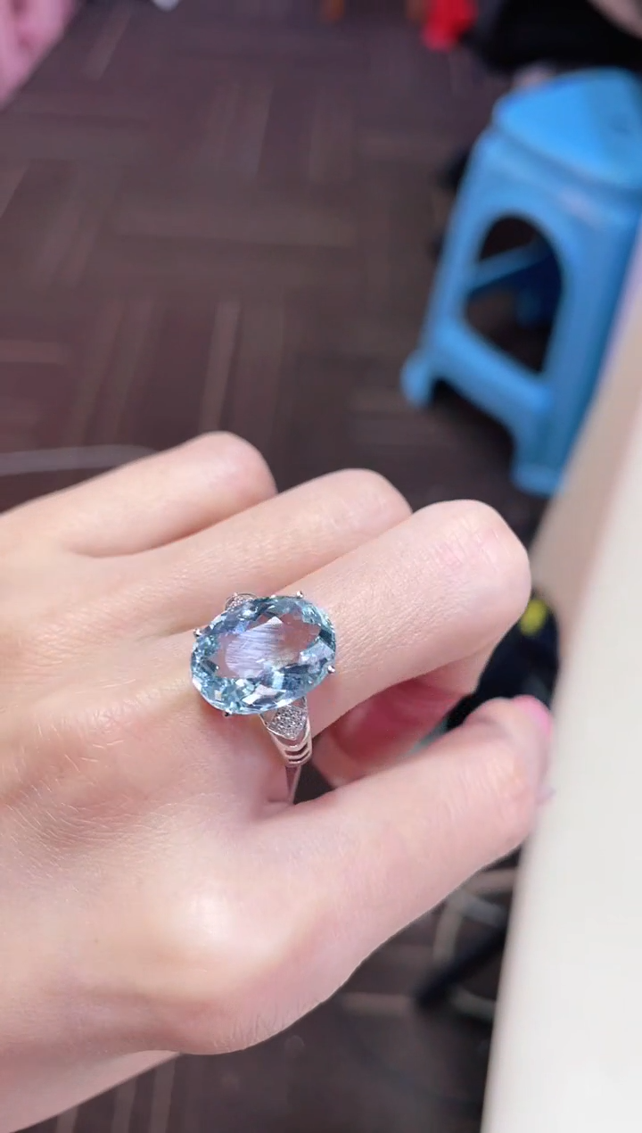 【闪购商品】海蓝宝石戒圈18K金镶嵌·