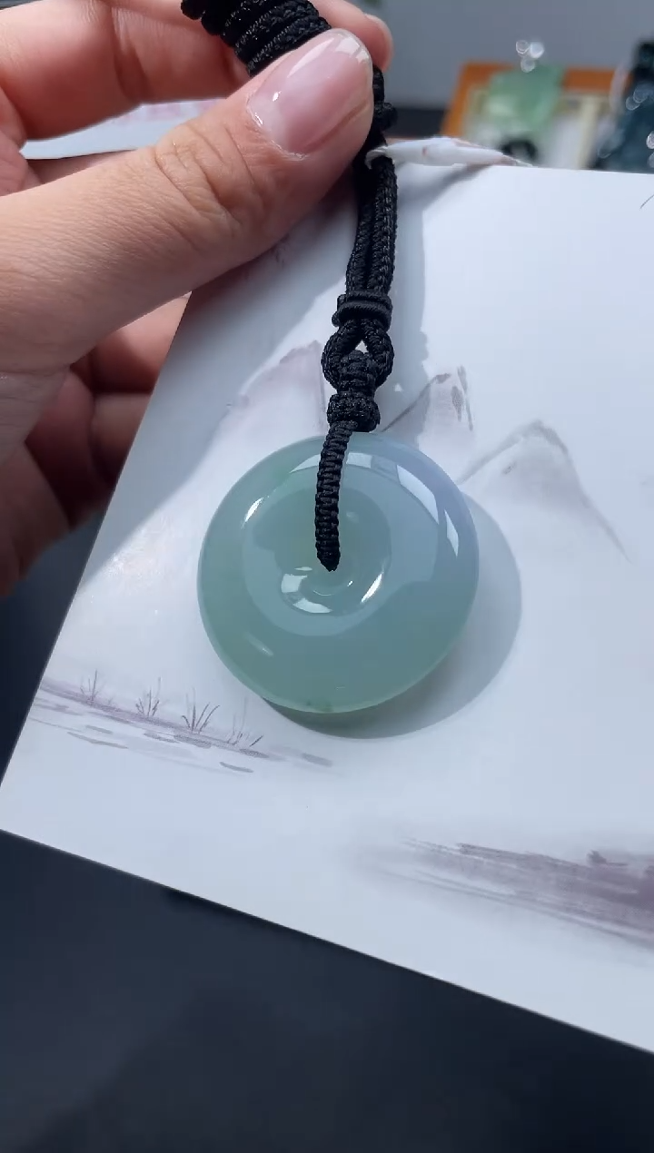 颈饰未镶嵌翡翠平安扣