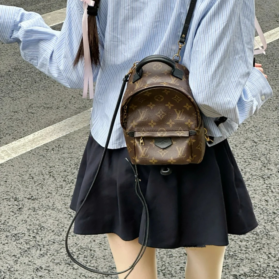 95新 LouisVuitton/路易威登 lv mini书包/98新/优选