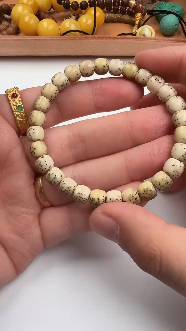 星月菩提手串皱****条星月