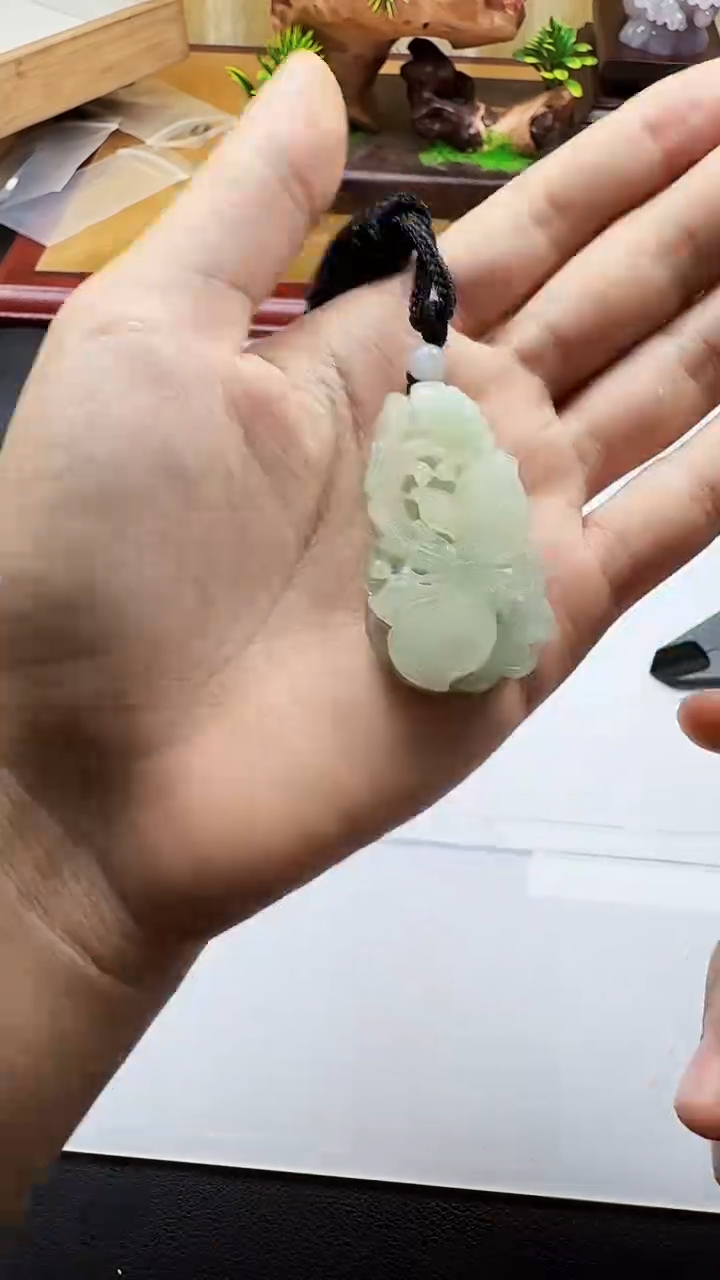 吊坠(不含链)未镶嵌翡翠1