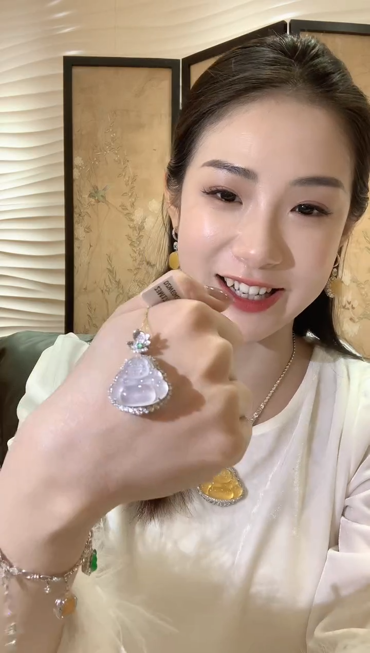 【闪购商品】翡翠吊坠(不含链)18K金镶嵌C97