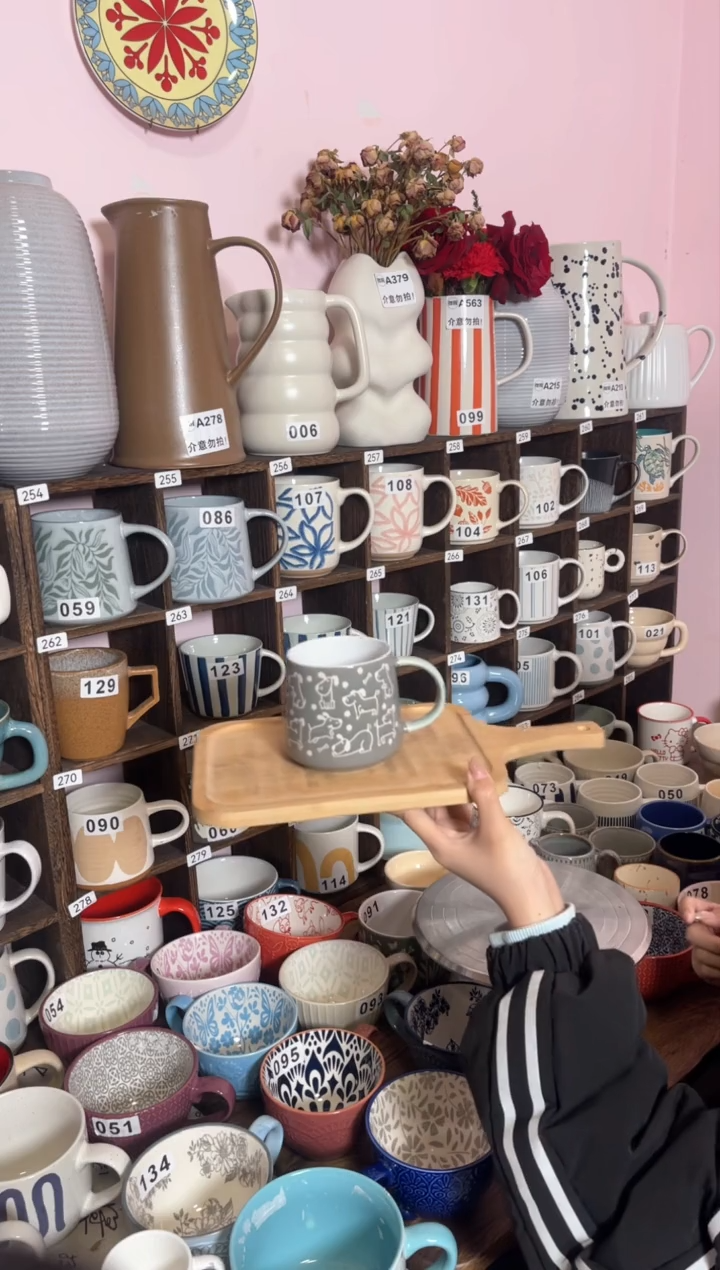 【闪购商品】陶瓷双饮款灰色线条小狗