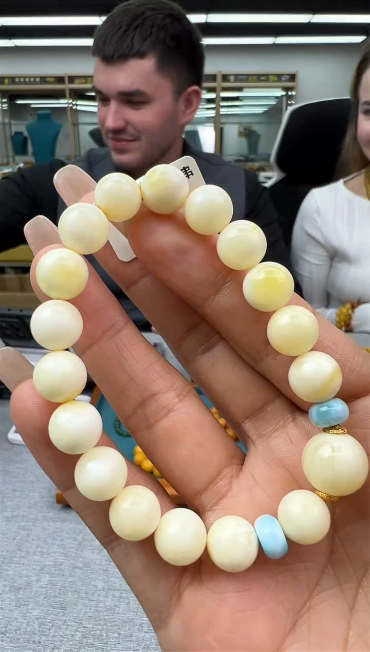 【闪购商品】琥珀手链未镶嵌51秒拍号