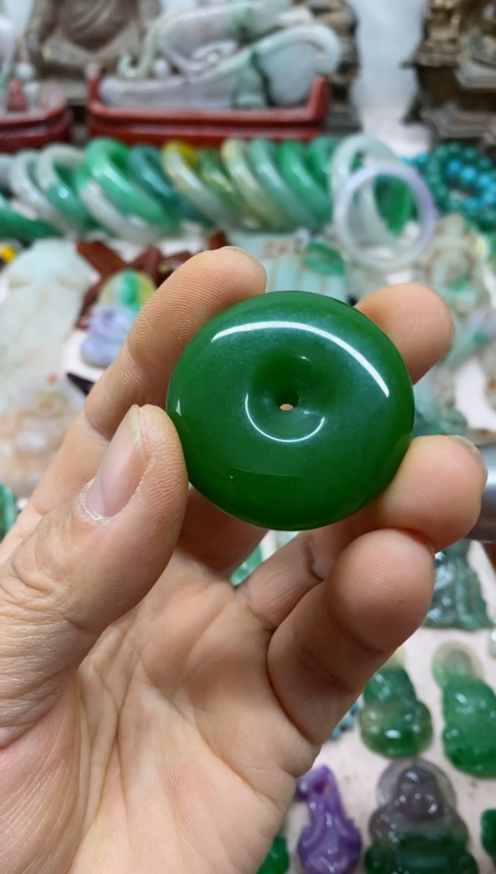 【闪购商品】10直播间的实时画面