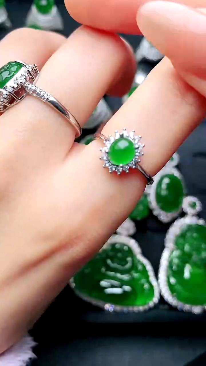 【闪购商品】翡翠戒指银S925镶嵌蛋面女戒