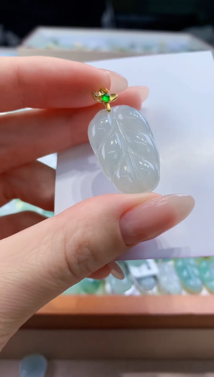 翡翠未镶嵌颈饰天然缅甸a货翡翠